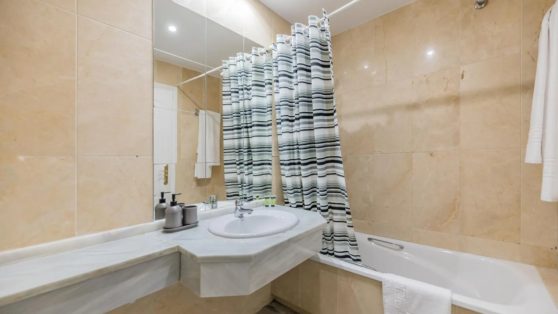 Apartment Stunning Duplex By The Golf & Terrace By The Beach Marbella