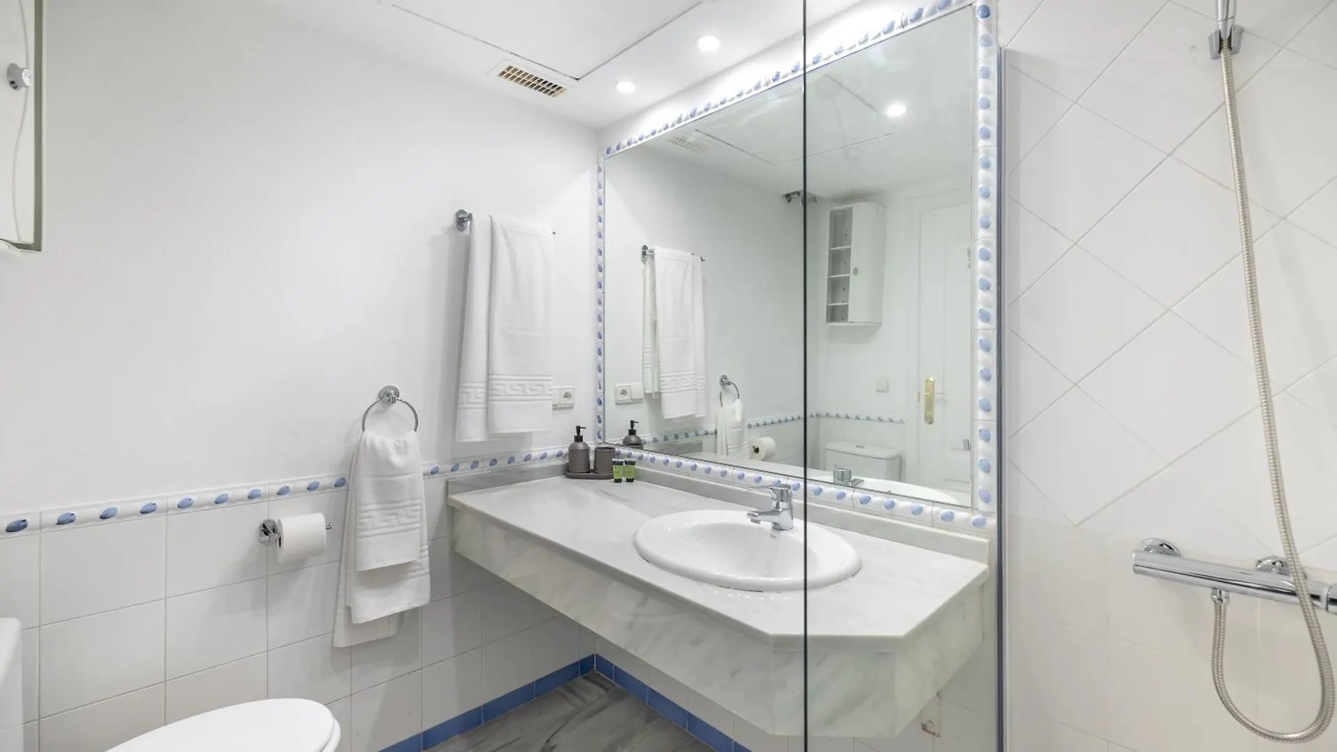 Stunning Duplex By The Golf & Terrace By The Beach Marbella Spain