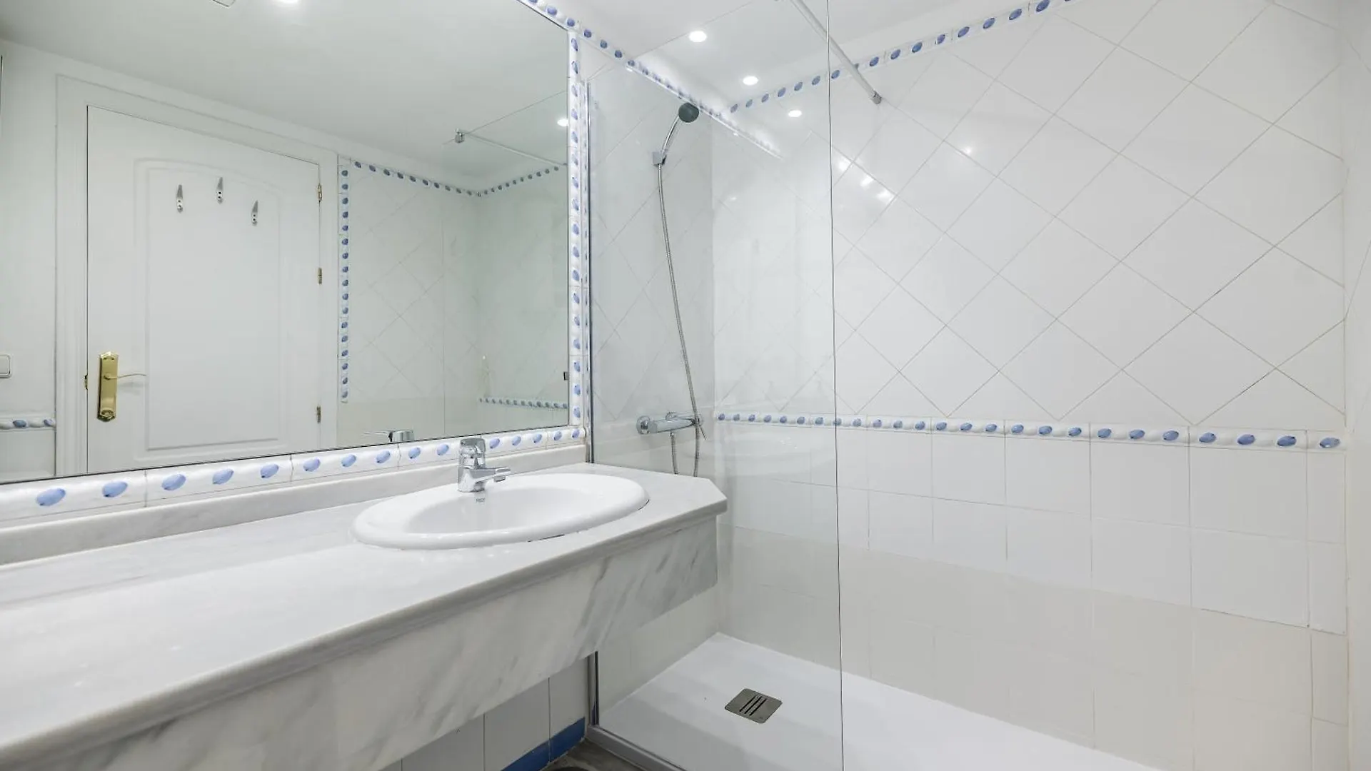 Stunning Duplex By The Golf & Terrace By The Beach Marbella Apartment