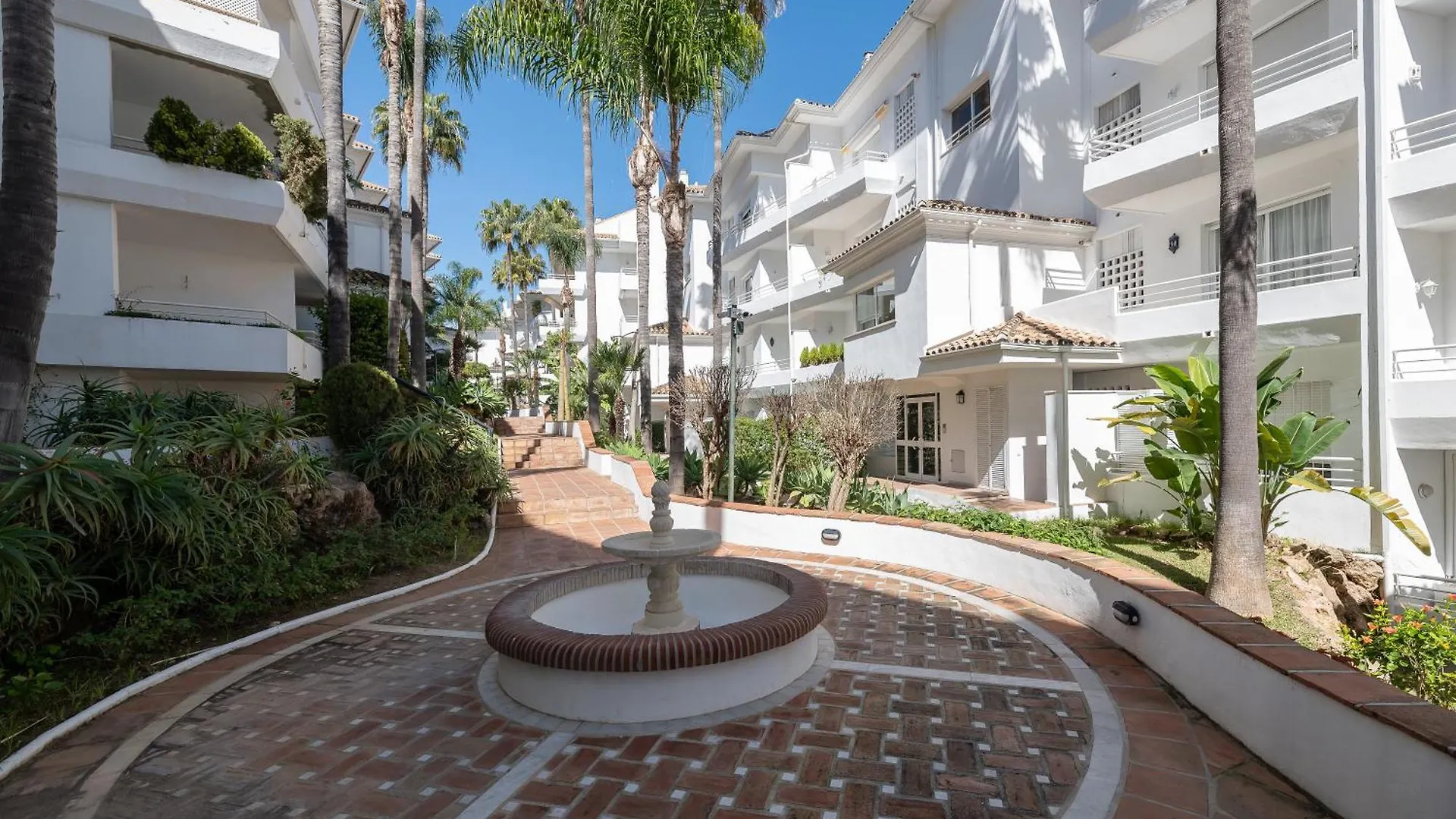 Stunning Duplex By The Golf & Terrace By The Beach Marbella Apartment